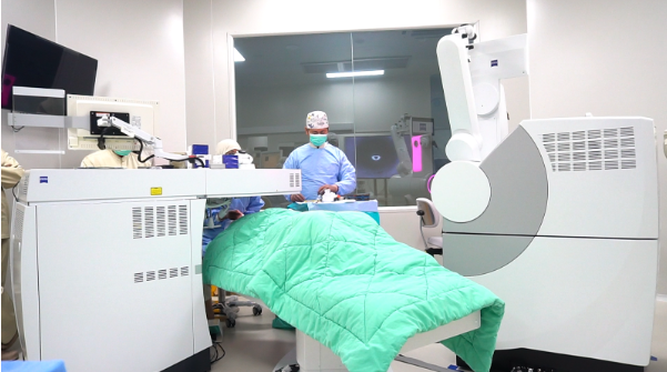 Apa Itu Operasi LASIK dan Efek Samping Operasi LASIK