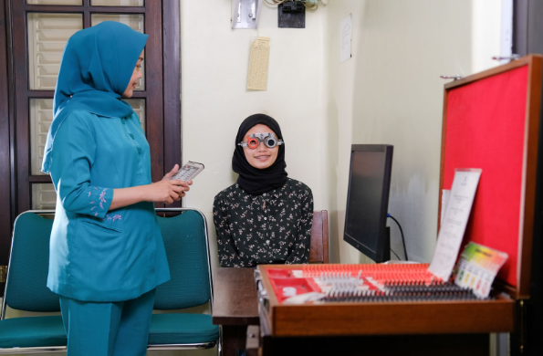 Apakah ZEISS SMILE Pro Bisa Menyembuhkan Mata Minus 13?